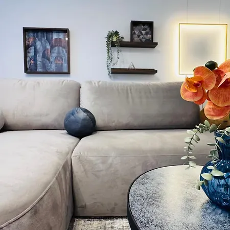 Premium City Escape - Bright Apartments By Sunlake Residence-2